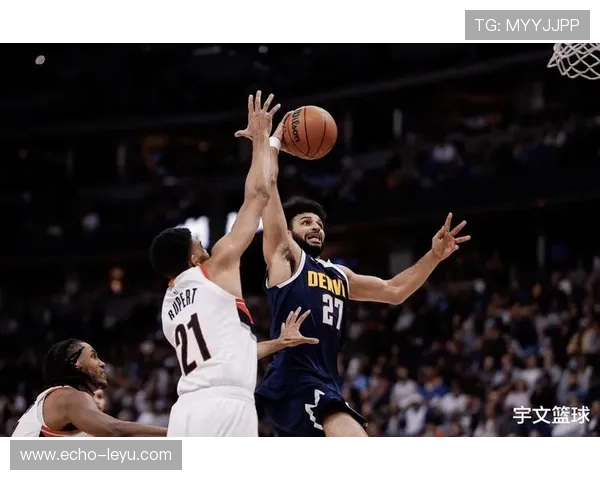 穆雷挡拆为约基奇制造机会，对比上季效率明显提升