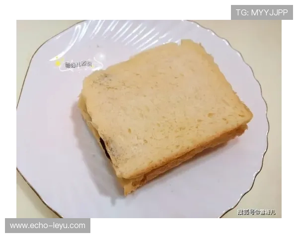 练俊杰居然连家里早餐都得自己动手？这明星球员生活也太接地气了吧！