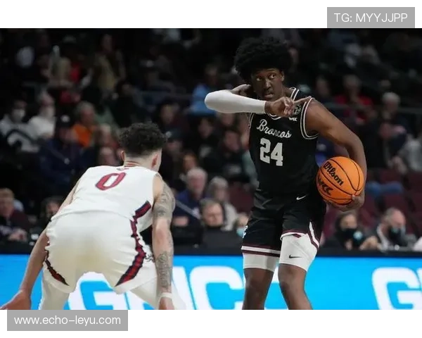 切特·霍姆格伦挡拆造错位效率提升 明显优于队内内线